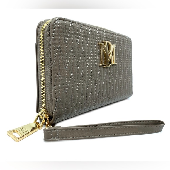 Badgley Mischka Grey Detail Quilted Long Wallet with Wristlet and Cell Pocket - Picture 3 of 5
